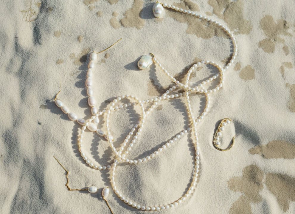 バロックパールを使用したピアス・ネックレス