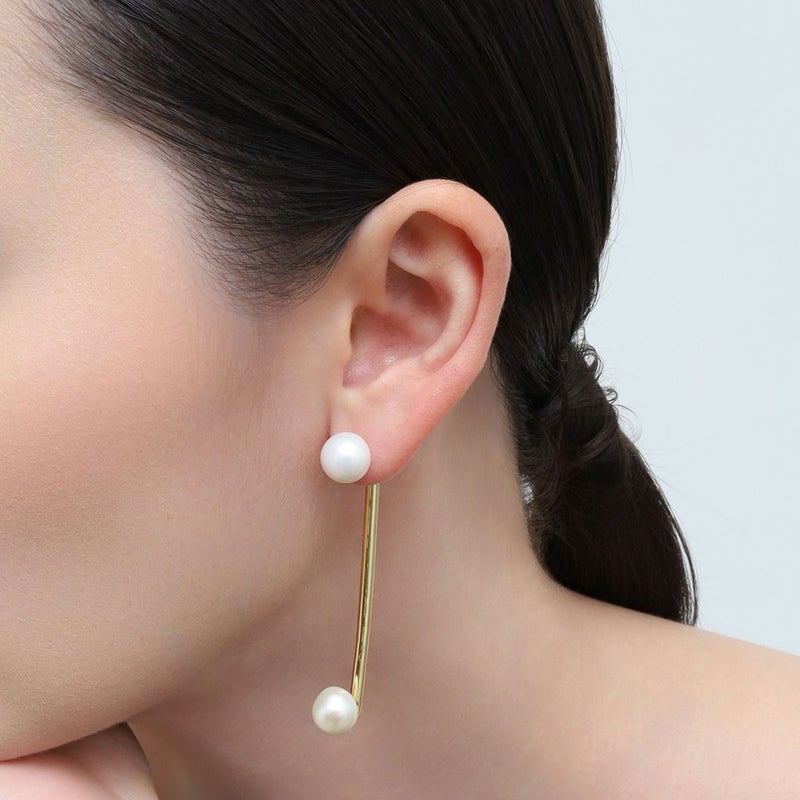 別のピアスとの組み合わせもオススメです